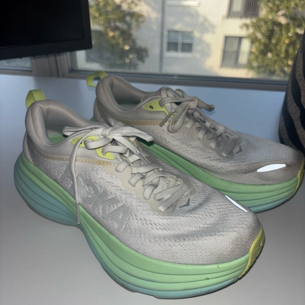 Hoka Bondi 8